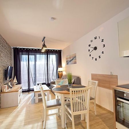 Apartament Oliwka Z Prywatnym Miejscem Postojowym Kolobrzeg Luaran gambar